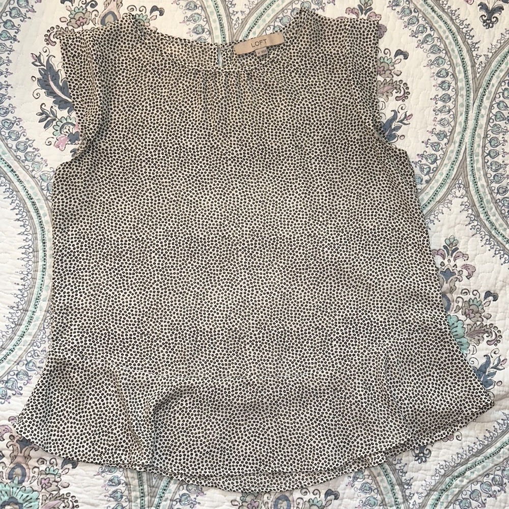Loft Capped Sleeved Blouse